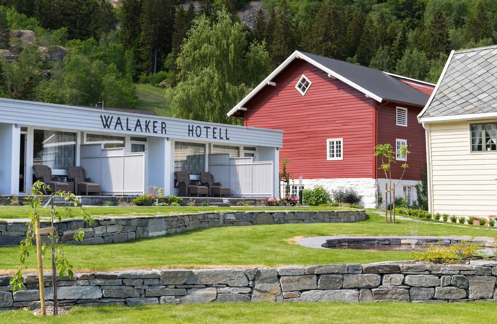 Walaker Hotel Solvorn Exterior photo