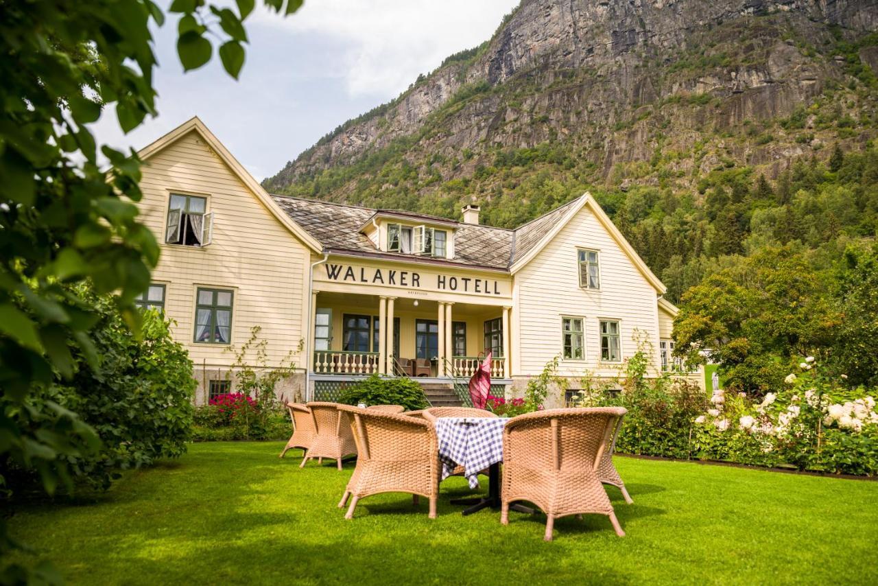 Walaker Hotel Solvorn Exterior photo
